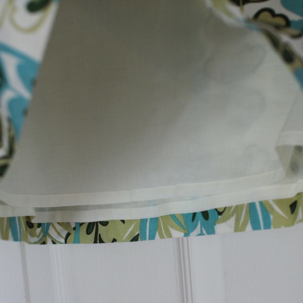 LOFT Floral Skirt Size 6 - Picture 3 of 7